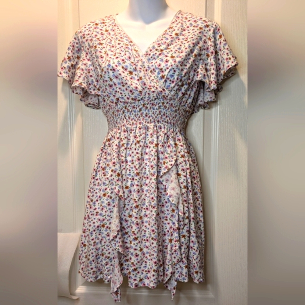Sincerely Jules Floral Wrap Romper Mini Dress lo XS White Ruffle Flutter Sleeves